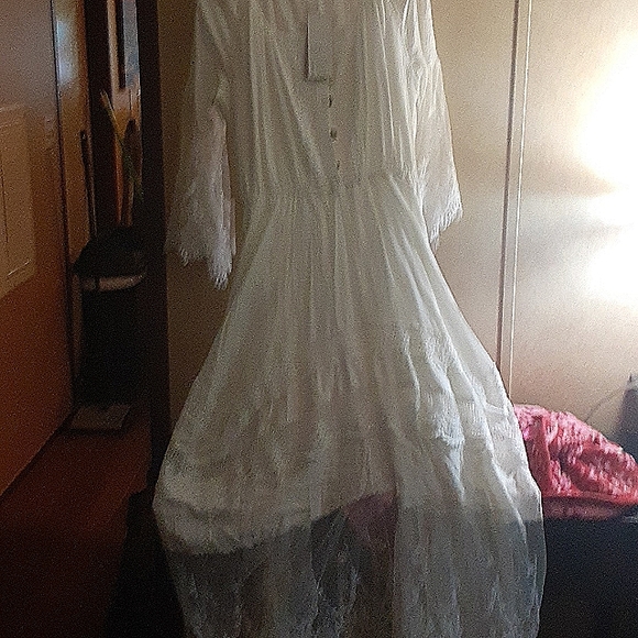 Dresses some new medium  to large - Picture 1 of 14